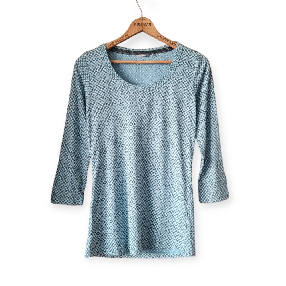 Sandwich 3/4 Sleeves T-shirt Geometric Print teal and white size medium
